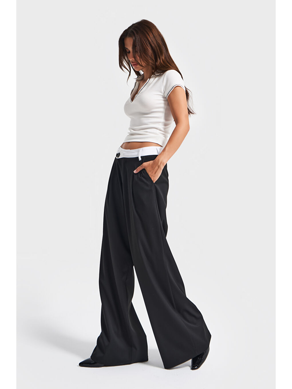 Kadın Siyah Renk w5-1 Palazzo Fit Pamuk Viskon Kumaş Kemer Detaylı Pantolon-4