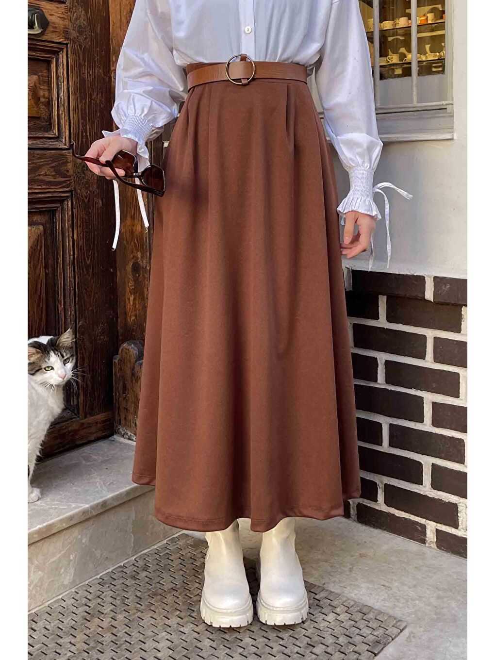 Önü Pileli Scuba Kumaş Kahverengi-3