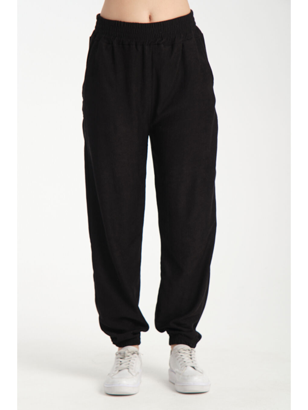 Siyah Kadın Bel Ve Paça Lastikli Kadın Pantolon 1022
