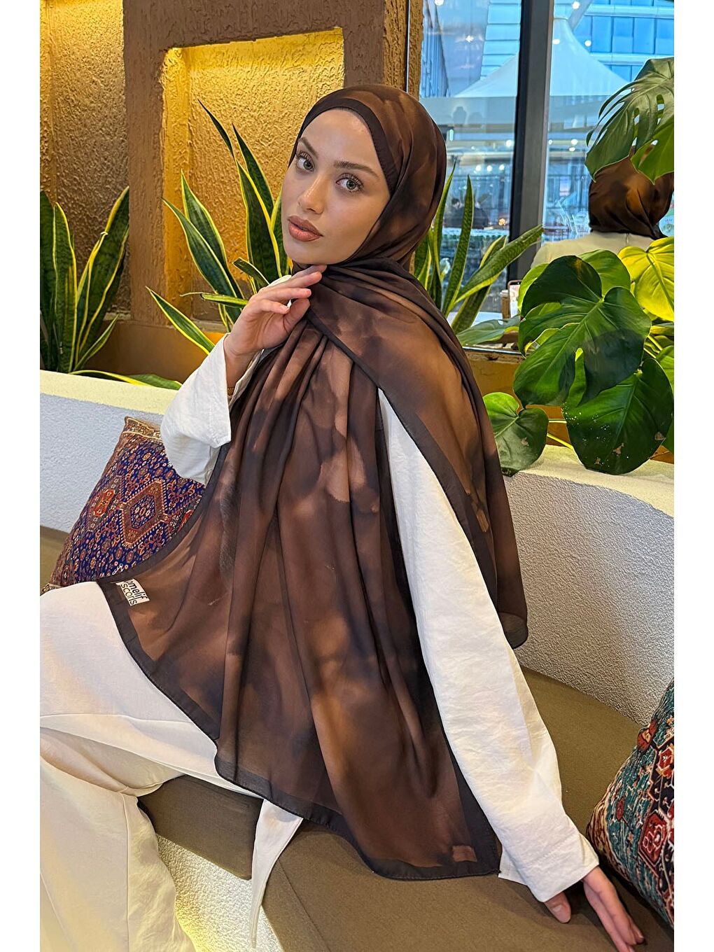 Kahverengi Batik Desen Soft Şal Camel
