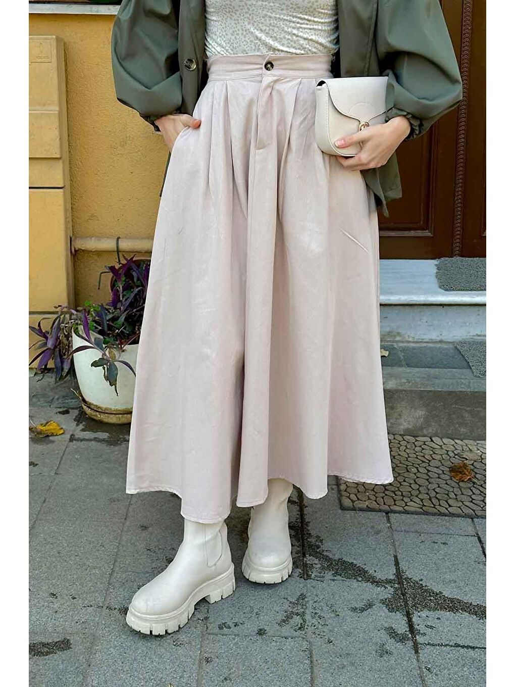 Bej Cep Detaylı Kloş Keten Etek Taş