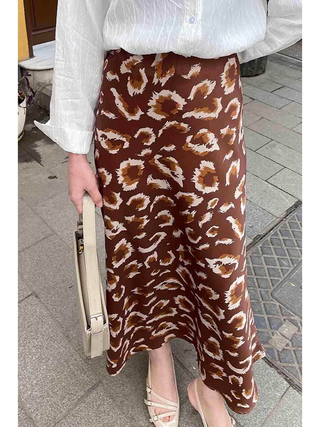 Kahverengi Saten Pamuklu Leopar Etek Toprak-2
