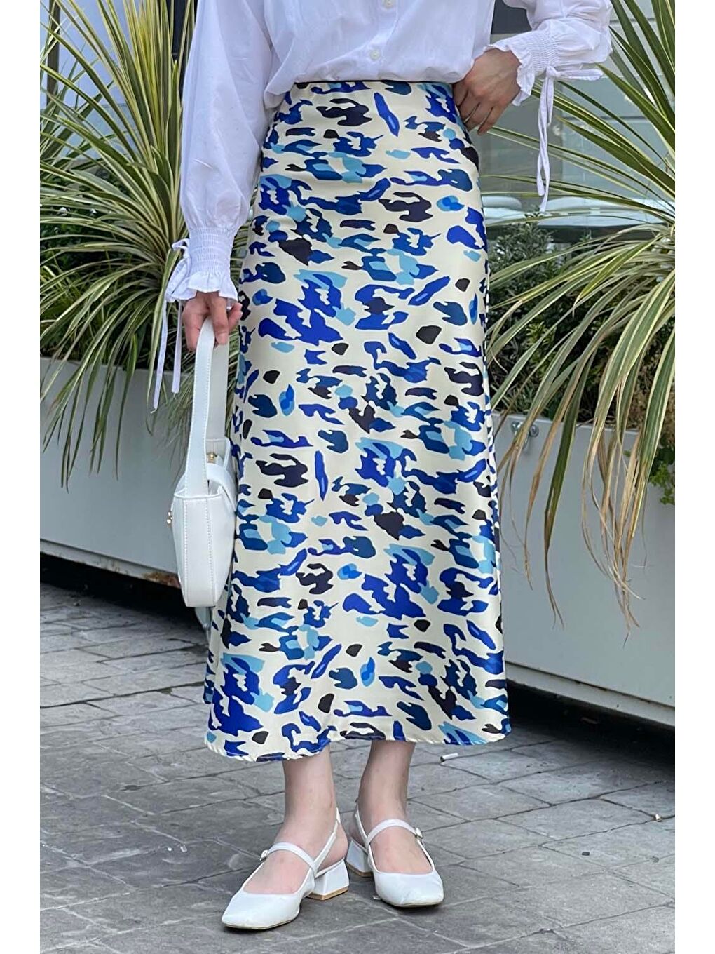 Saten Pamuklu Leopar Etek Beyaz