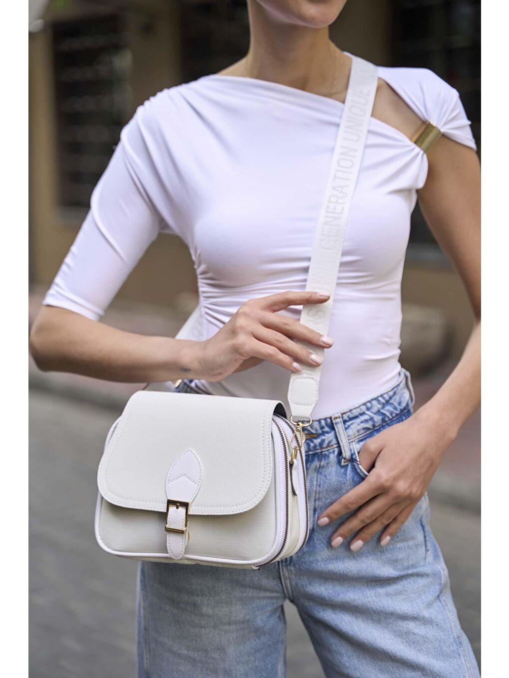 Trendy Günlük Tokalı El Ve Omuz Çantası Beyaz