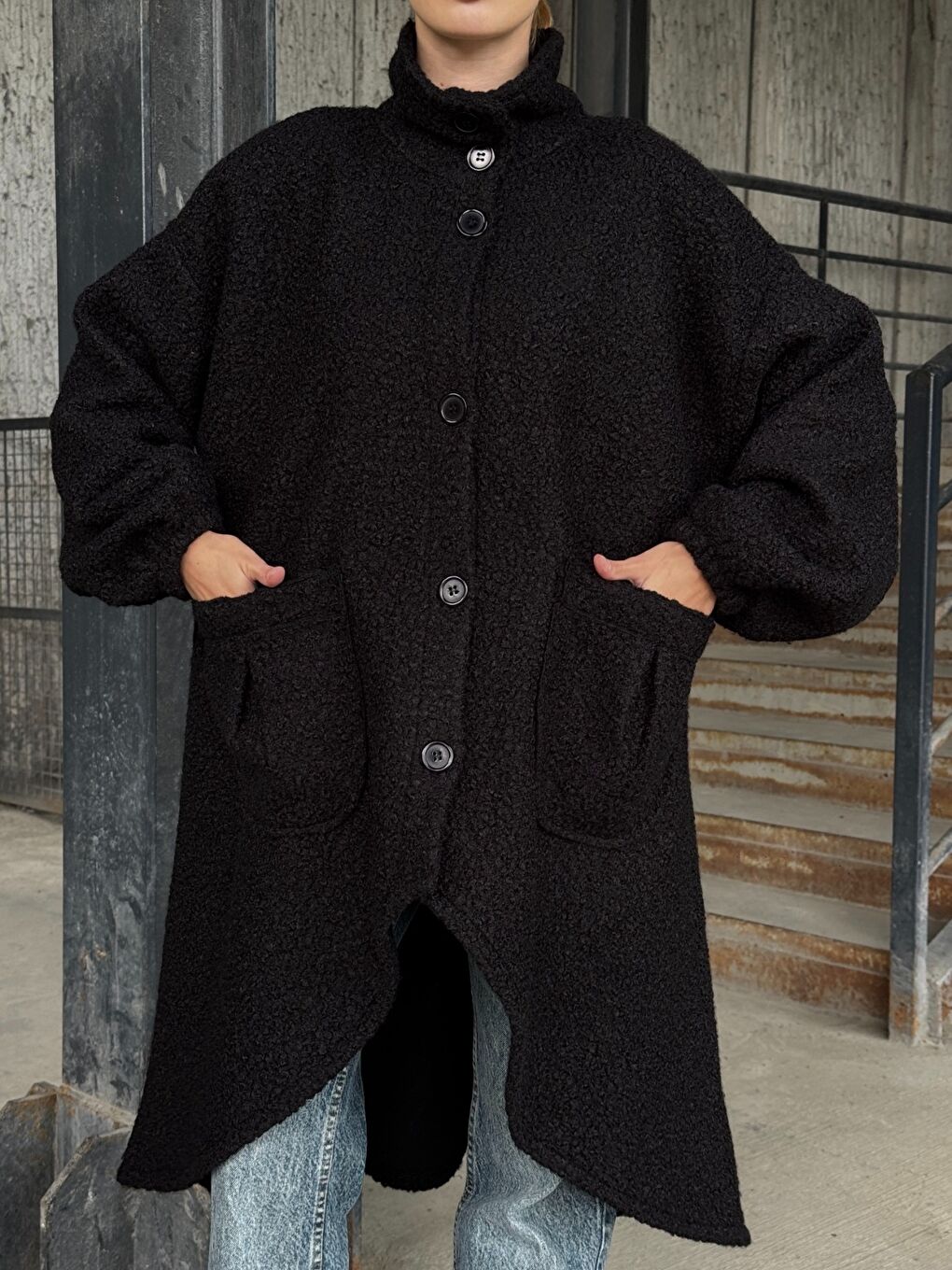 Geniş Çift Cepli Kalın Buklet Kumaş Mevsimlik Mont Siyah-4