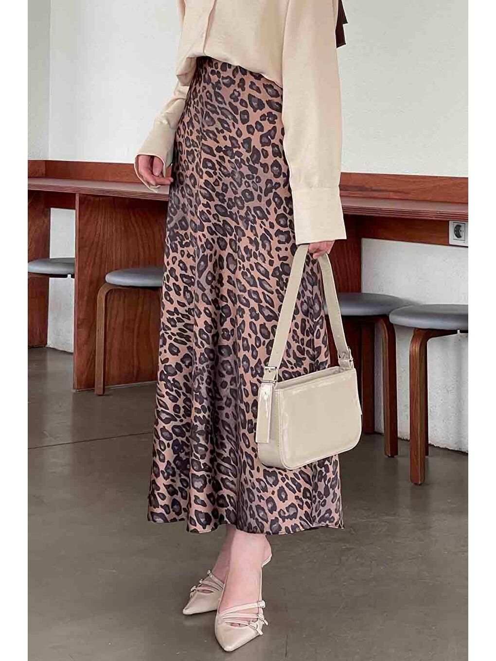 Saten Pamuklu Leopar Etek Acı Kahverengi-2