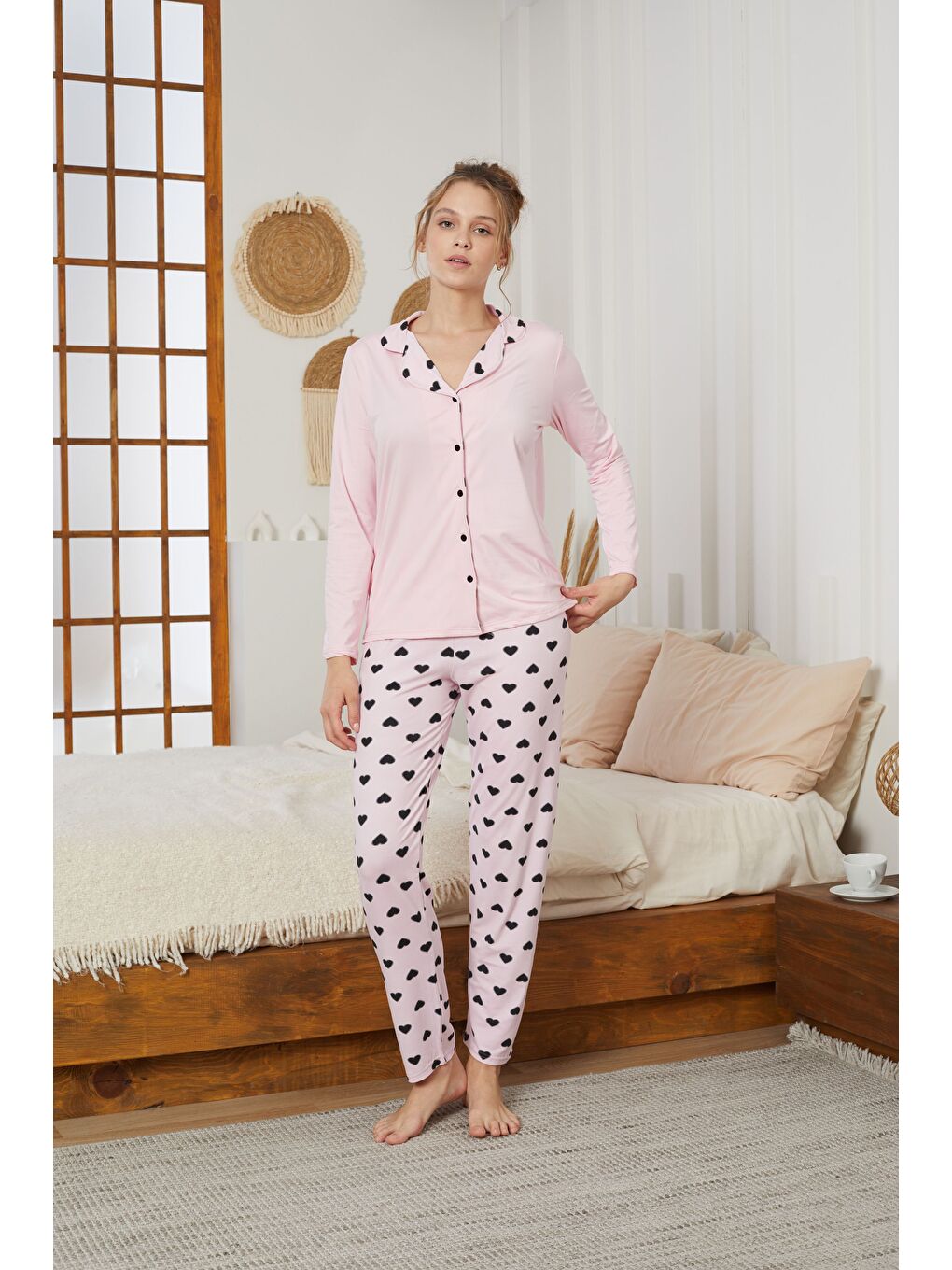 Pembe Kalp Desenli Gömlek Yaka Düğmeli Milan Örme Pijama Takım25224009-1