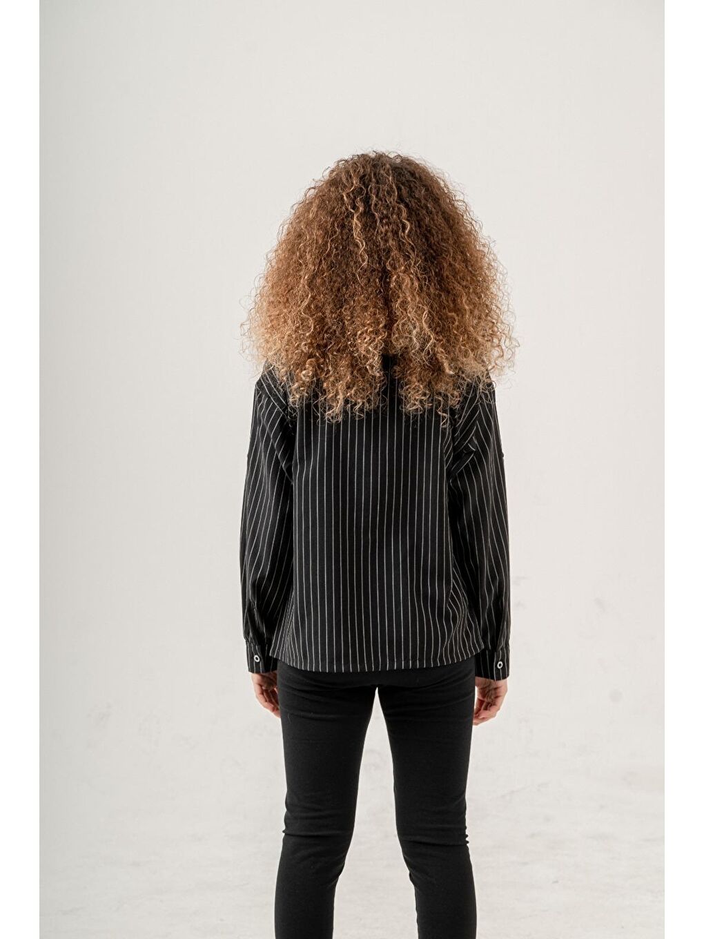 Siyah Kız Çocuk Çizgi Desenli Cep Kemerli Gömlek P1037-3