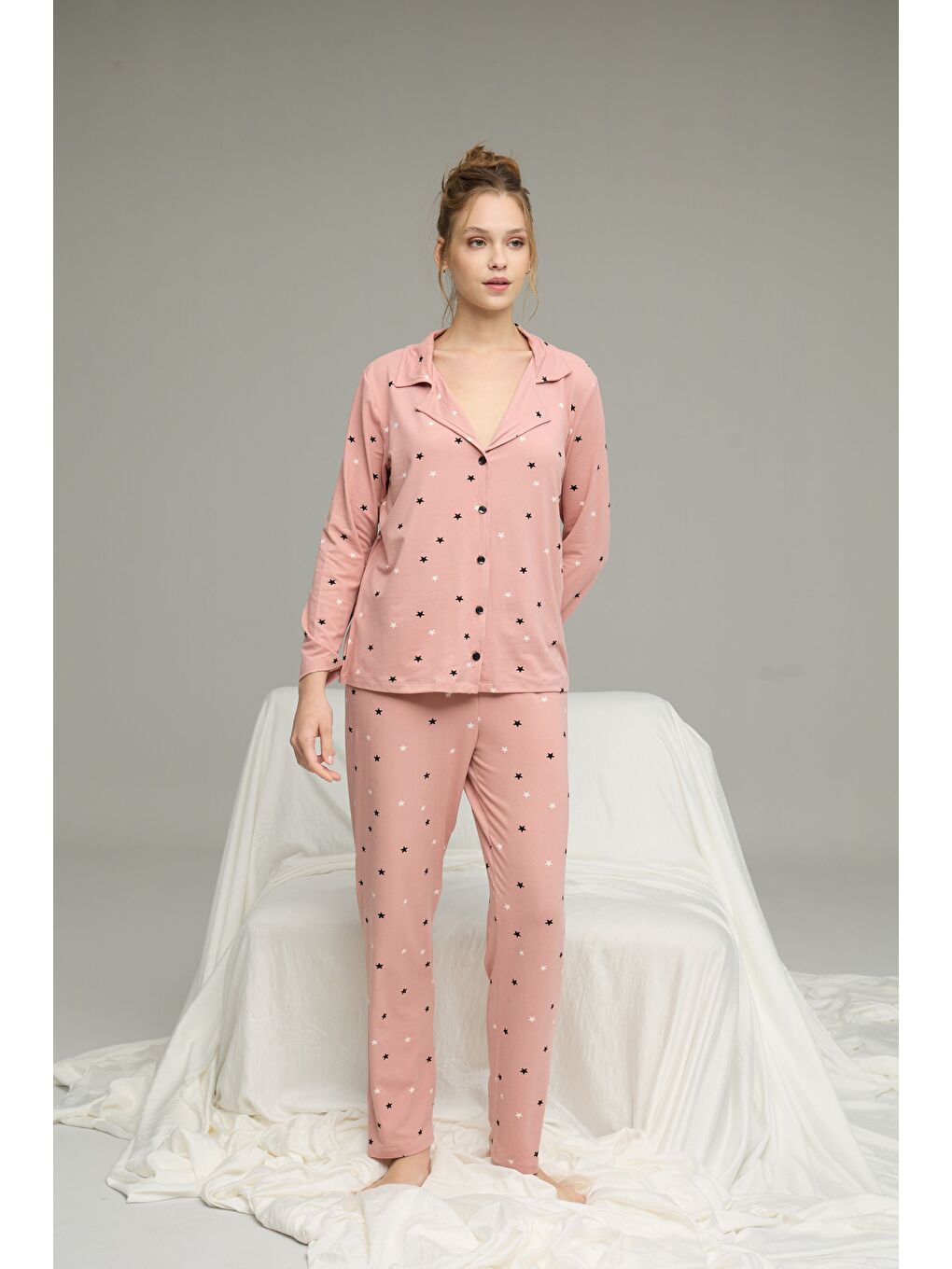 Pembe Pudra Yıldız Desenli Gömlek Yaka Düğmeli Milan Örme Pijama Takım25224013-1