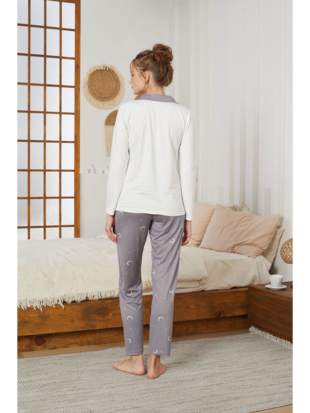 Ekru Yıldız Desenli Gömlek Yaka Düğmeli Milan Örme Pijama Takım25224008-2