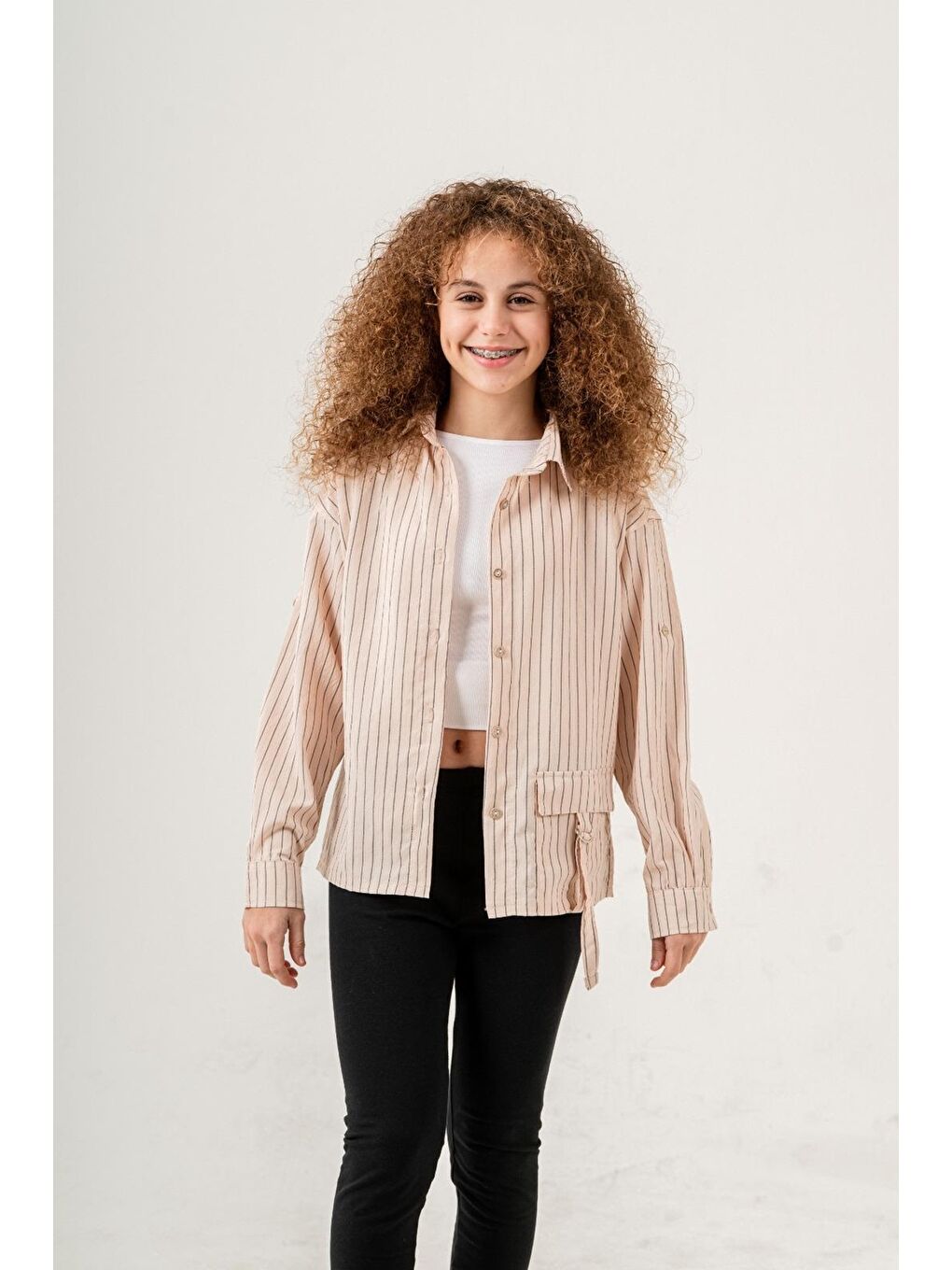 Ekru Kız Çocuk Çizgi Desenli Cep Kemerli Gömlek P1037