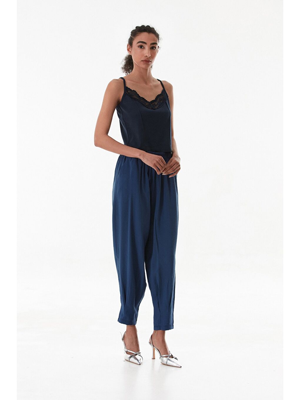 Lacivert Dantelli İp Askılı Modal Crop Body-4