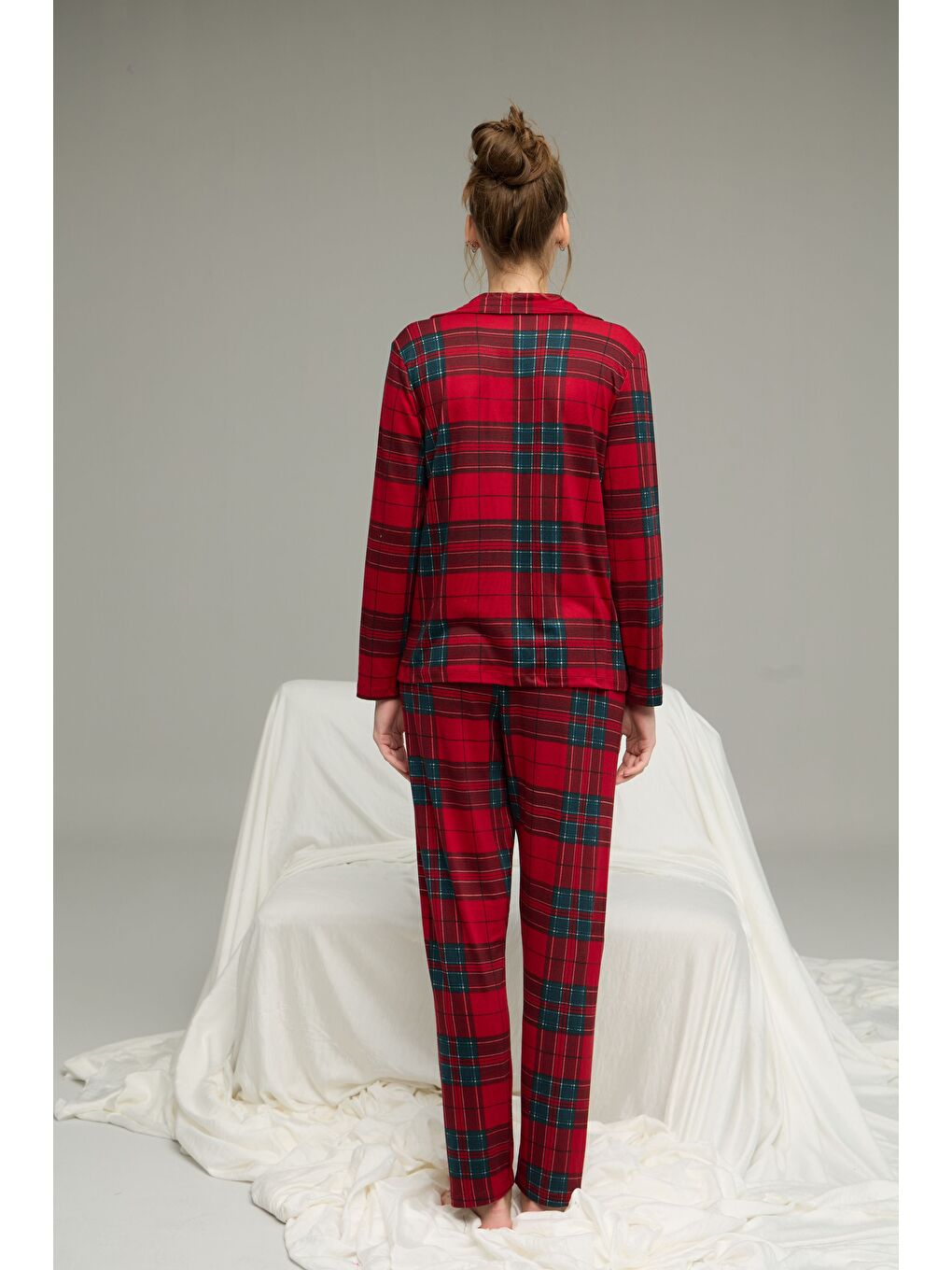 Kırmızı Ekose Desenli Gömlek Yaka Düğmeli Milan Örme Pijama Takım25224014-2
