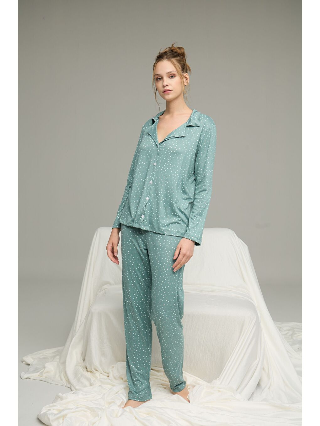 Yeşil Desenli Gömlek Yaka Düğmeli Milan Örme Pijama Takım25224017-1