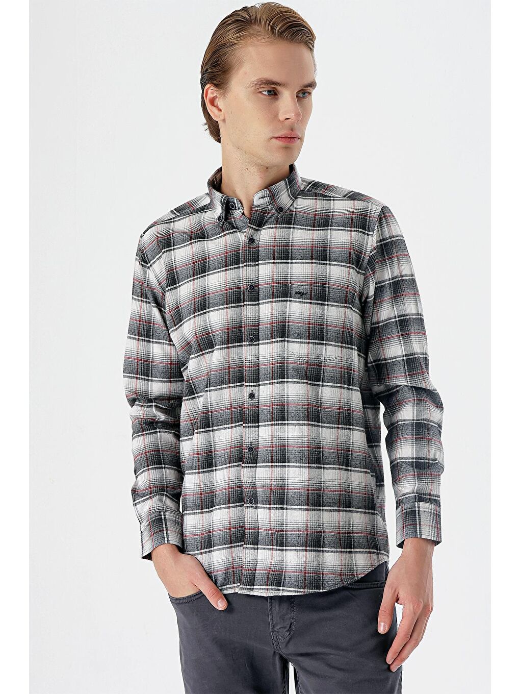 Kırmızı Vişne Uzun Kollu Ekoseli Bez Ayağı Düğmeli Yaka Cepli Pamuklu Comfort Fit Gömlek 1004235173-4