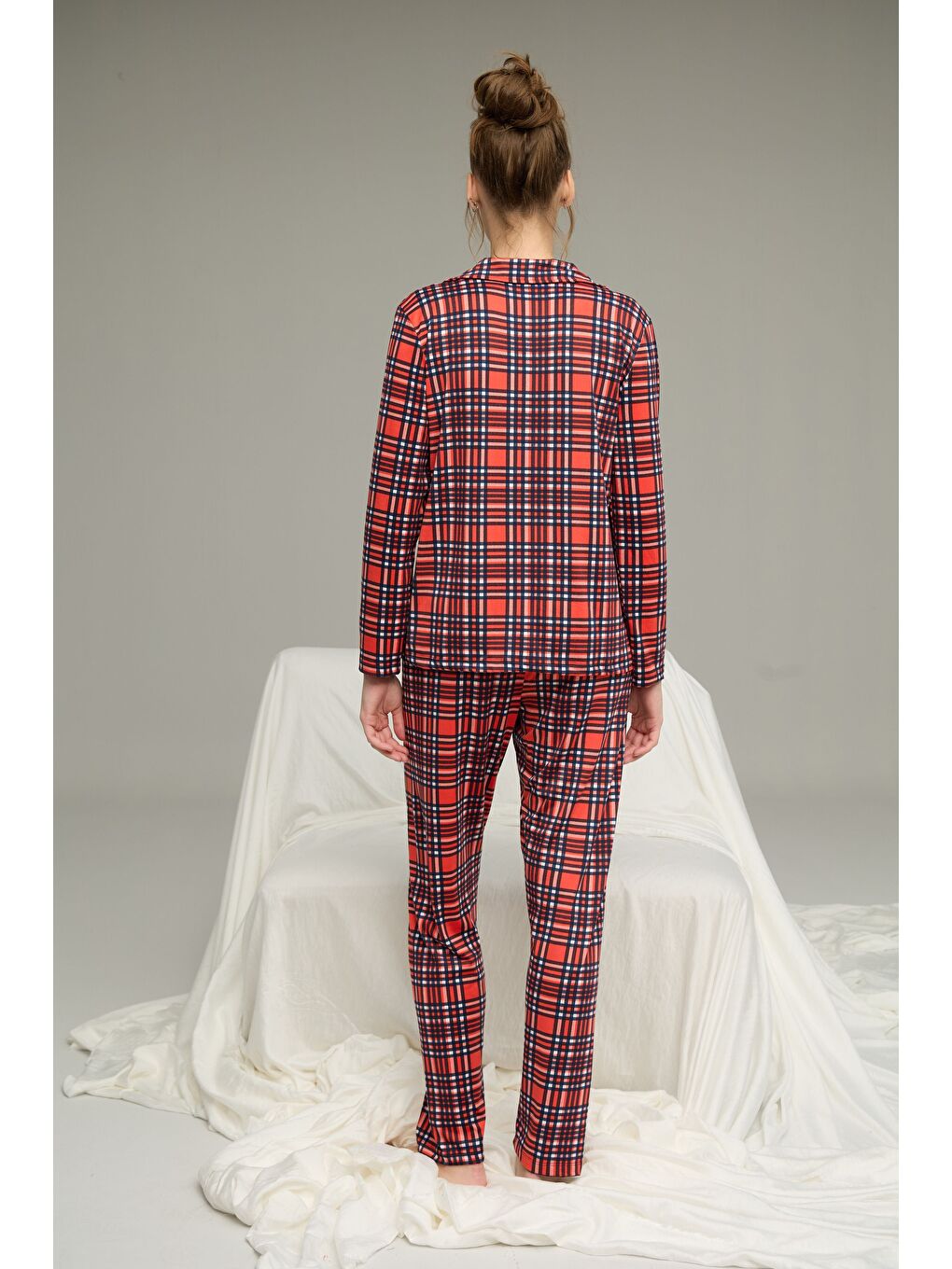 Karışık Ekose Desenli Gömlek Yaka Düğmeli Milan Örme Pijama Takım25224021-2
