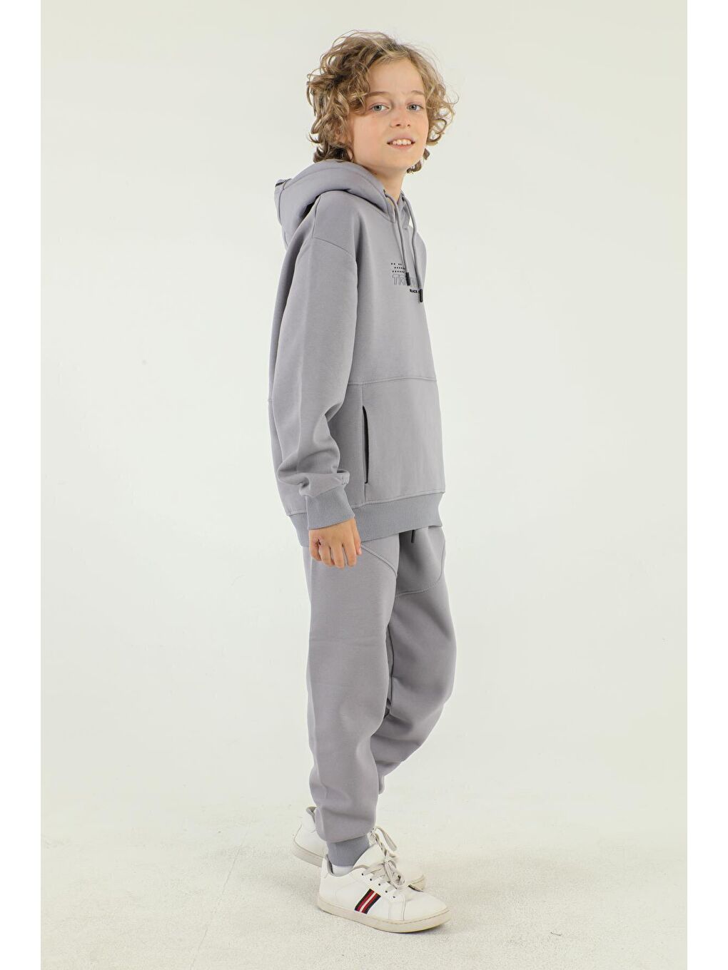 Mor Kapüşonlu Baskı Detaylı Kargo Cepli Erkek Çocuk Eşofman Takımı