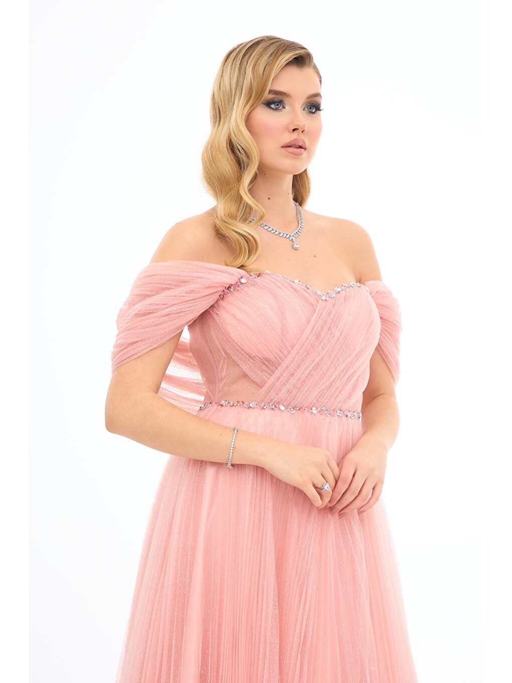 Pembe Pudra Düşük Kol Taşlı Tül Nişanlık-2