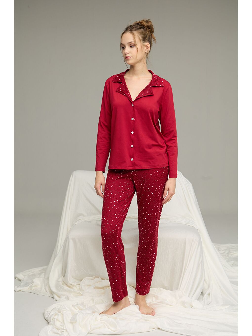 Bordo Yıldız Desenli Gömlek Yaka Düğmeli Milan Örme Pijama Takım25224025-1