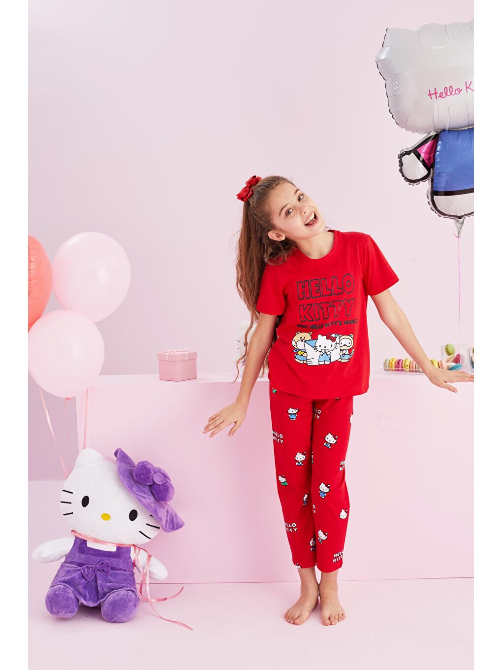 SİYAH İNCİ Kırmızı Hello Kitty Lisanslı %100 Pamuk Kırmızı Çok Renkli Bisklet Yaka Pijama Takım - 1