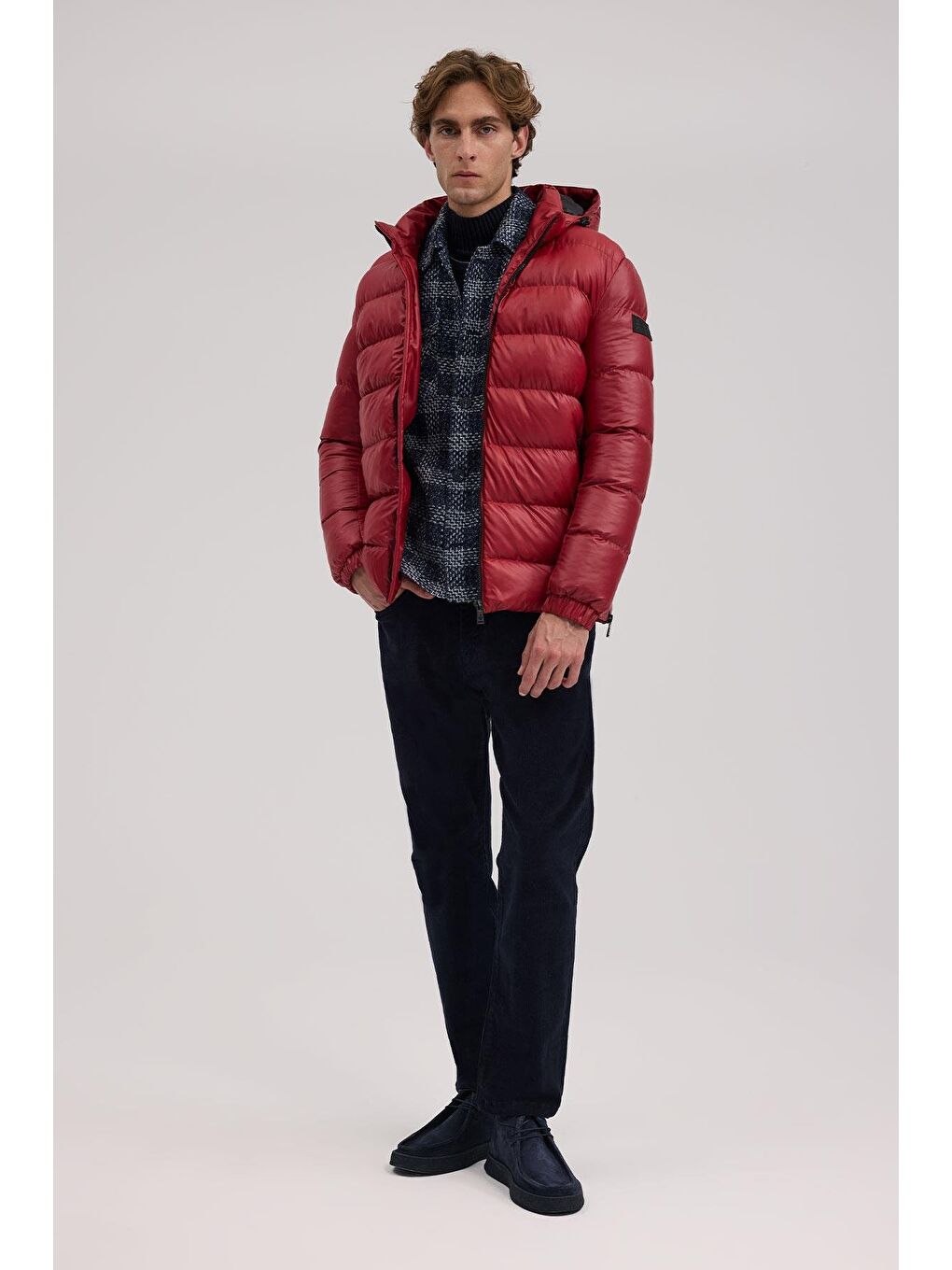 Kırmızı Regular Fit Kapüşonlu Şişme Kışlık Mont-1