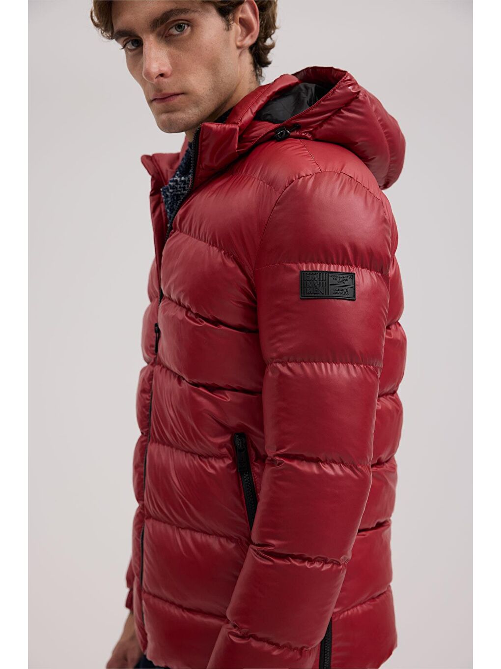 Kırmızı Regular Fit Kapüşonlu Şişme Kışlık Mont-2