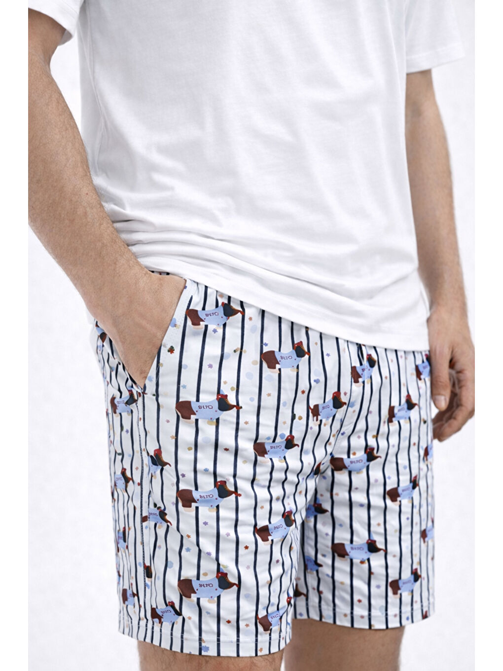 Beyaz Erkek Pamuklu Köpek Baskılı Cepli Şort Pijama Takımı-3
