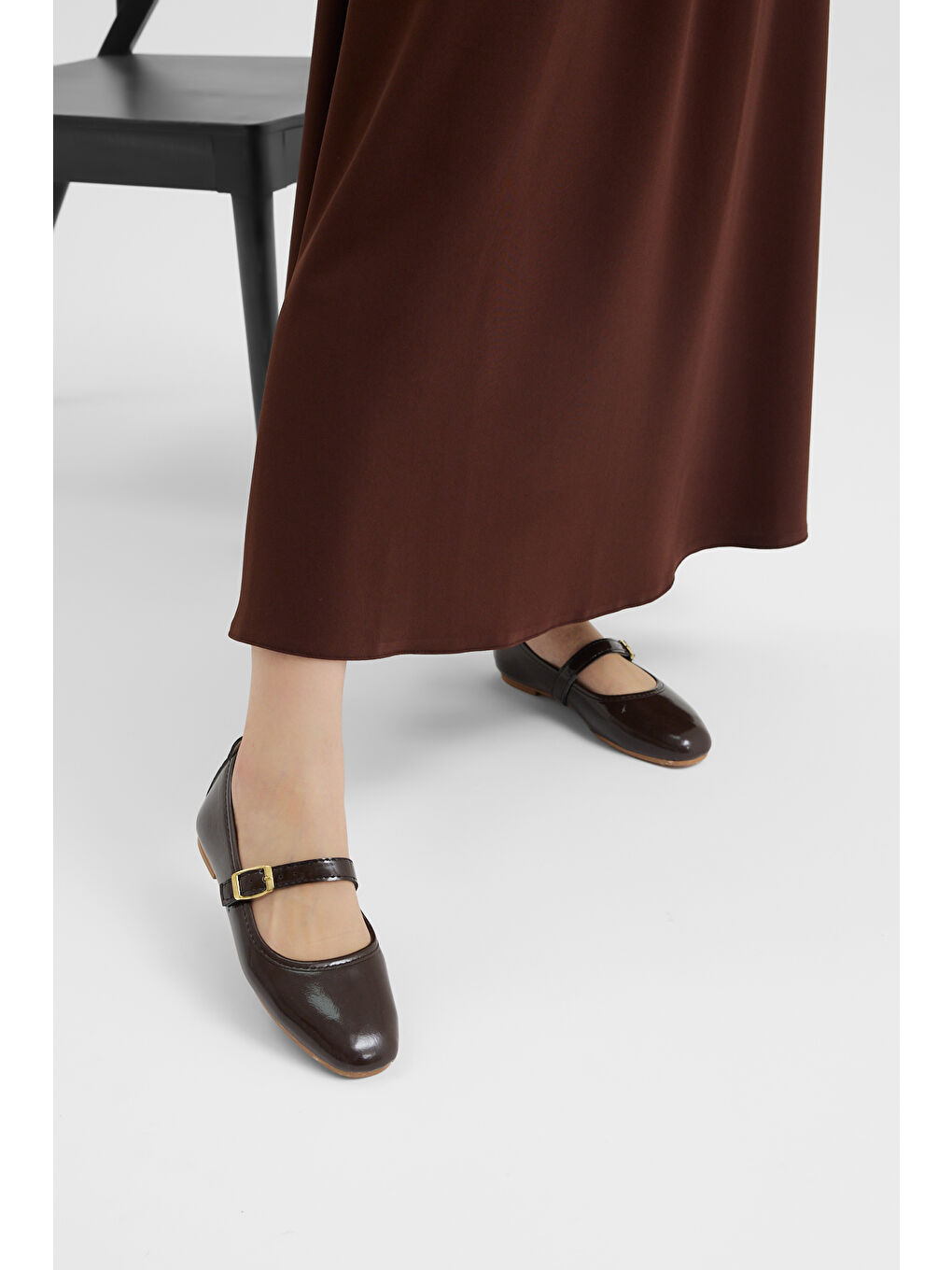 Kahverengi Kadın Acı Kahve Kadın Üstten Kemerli Tokalı Rahat Günlük Babet-2