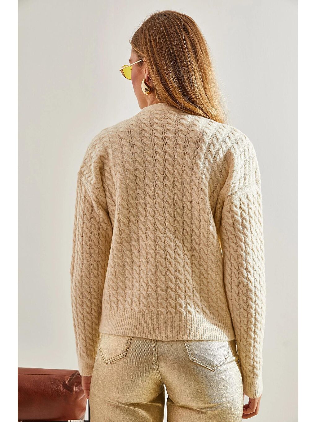 Bej Kadın Saç Örgülü Düğmeli Triko Hırka-4