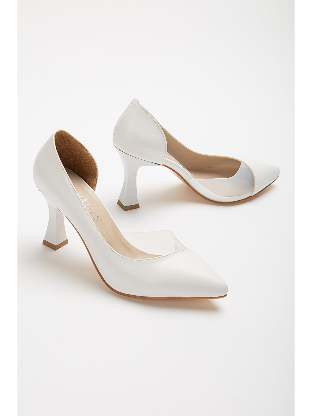 Beyaz D252   Kadın Günlük Ortopedik Klasik Topuklu Ayakkabı