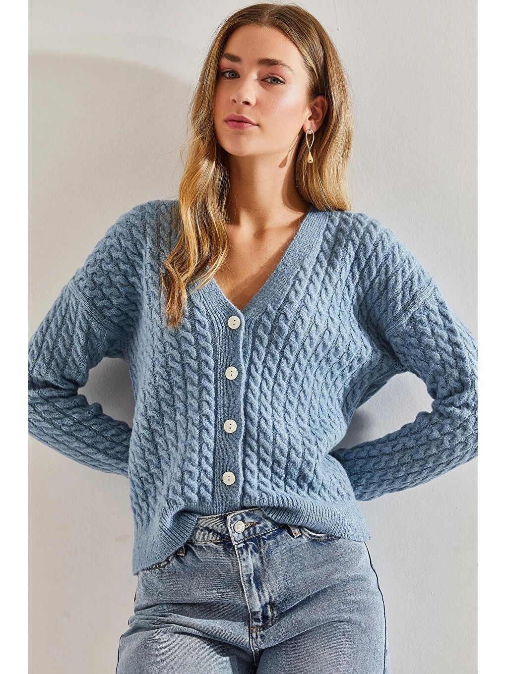 Mavi Kadın Saç Örgülü Düğmeli Triko Hırka-4