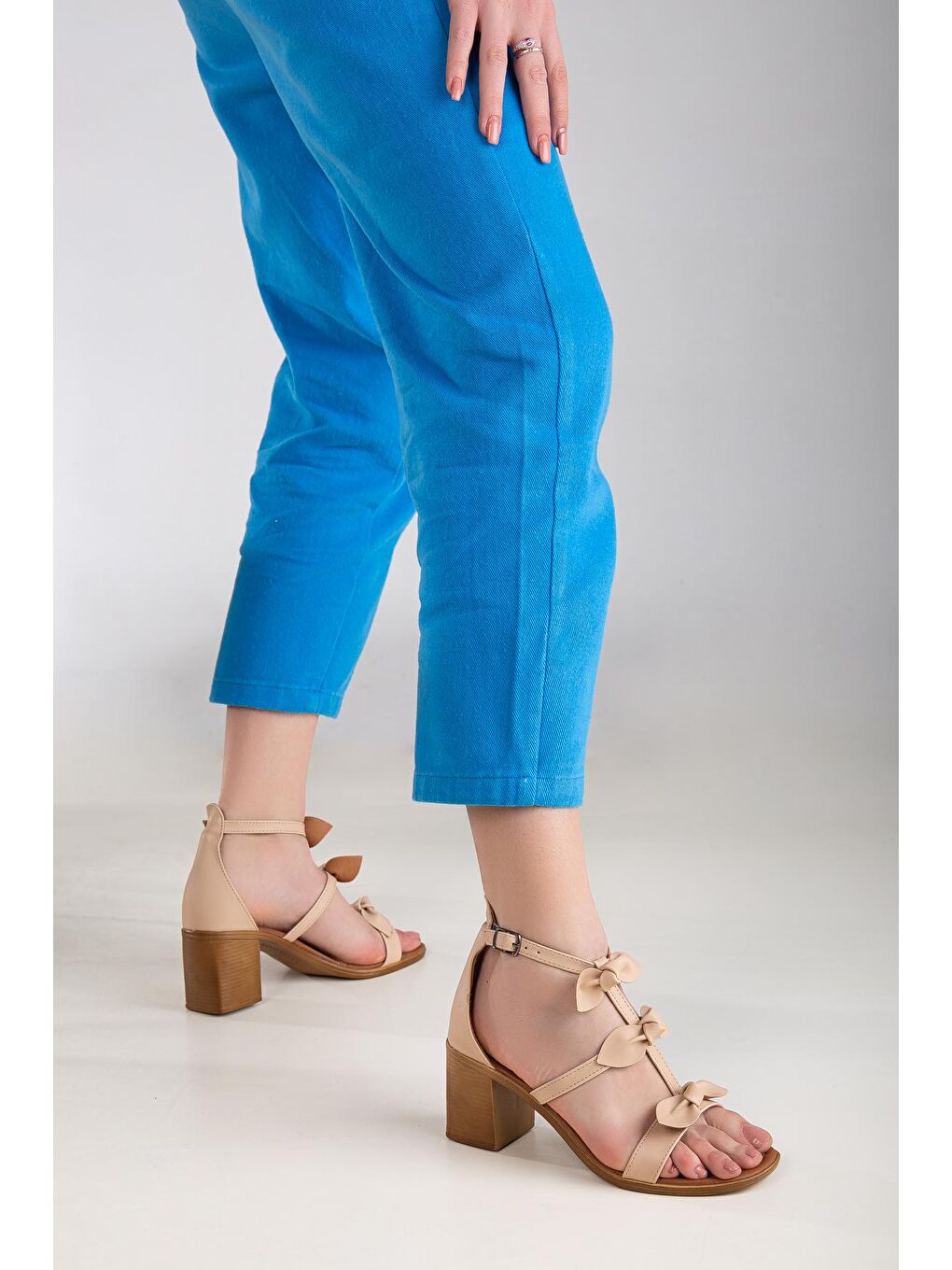 Bej D1702 Kadın   Klasik Topuklu Ayakkabı-1