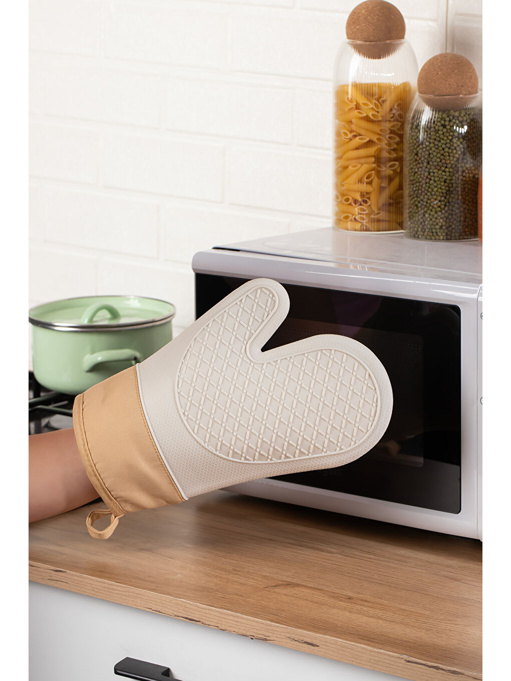 Kahverengi 3137 Silikon Yanmaz Yapışmaz Fırın Eldiveni Krem-2