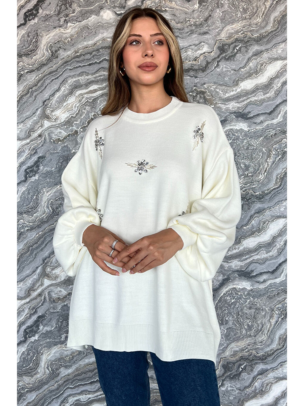 Ekru Kadın Bisiklet Yaka Taşlı Salaş Triko Kazak-1