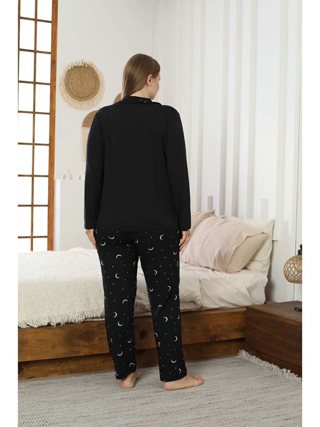 Siyah Desenli Büyük Beden Battal Boy Gömlek Yaka Düğmeli Milan Örme Pijama Takım25224315-2