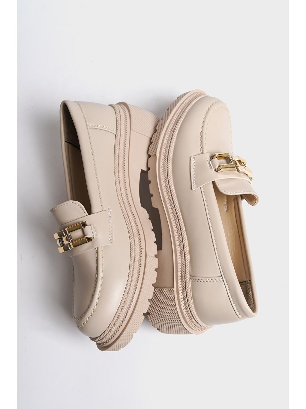 Bej Kadın Gold Toka Detaylı Loafer-1