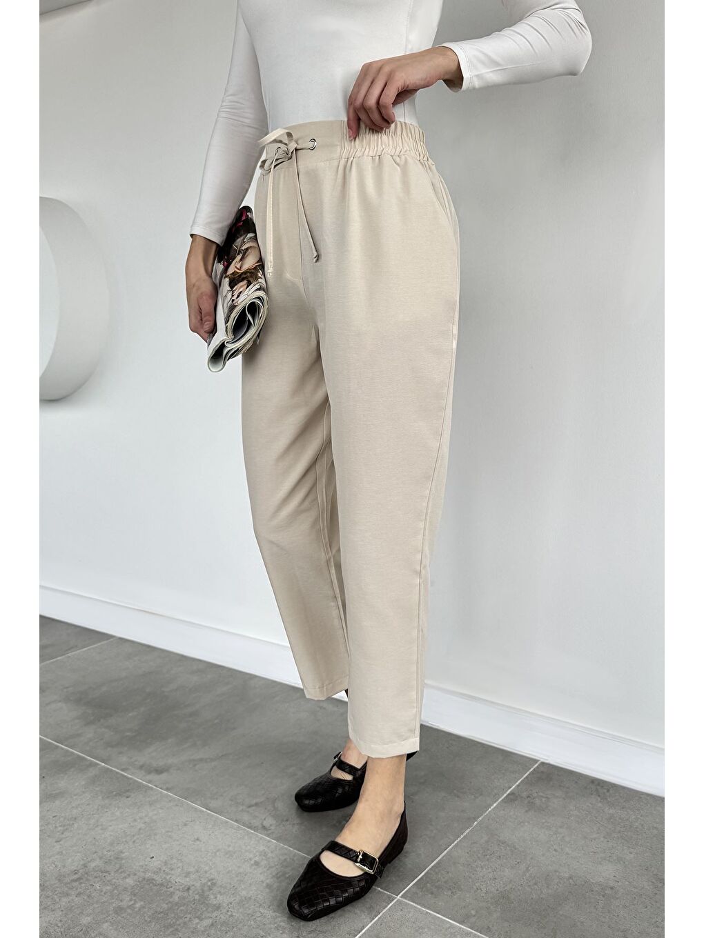 Bej Kadın Bel Lastikli Pantolon-1
