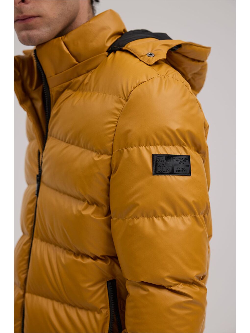 Sarı Hardal Regular Fit Kapüşonlu Şişme Kışlık Mont-2