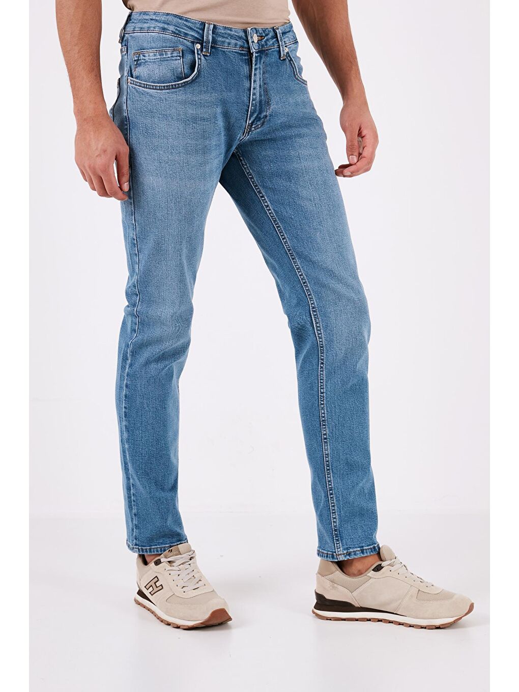 Mavi Pamuklu Normal Bel Regular Fit Boru Paça Jean Pantolon 2208J651PARMA-1