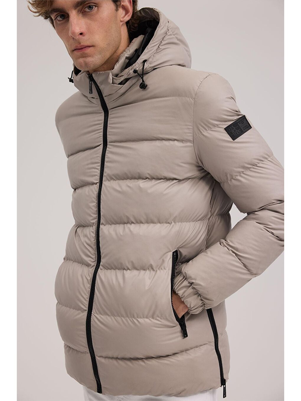 Bej Taş Regular Fit Kapüşonlu Şişme Kışlık Mont-2