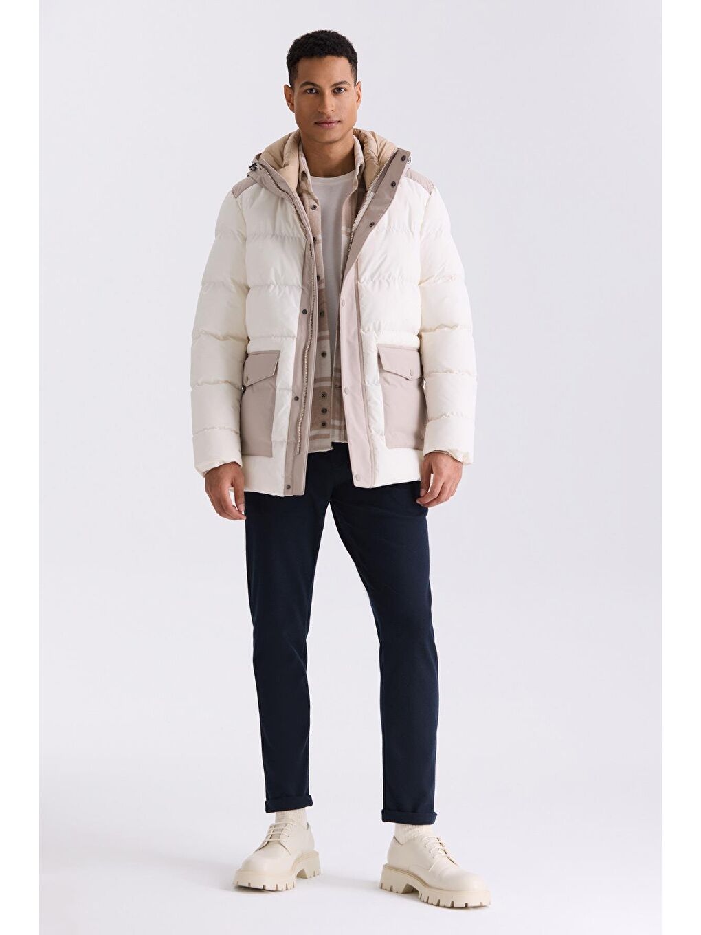 Ekru Comfort Fit Kapüşonlu Cepli Şişme Mont-1