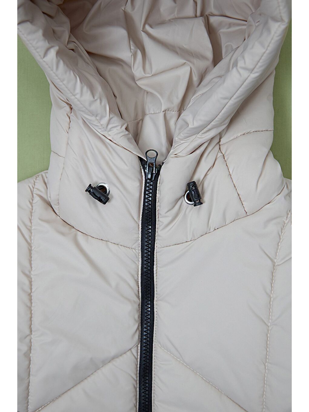 Bej Fermuarlı Stoperli Kapüşonlu Kız Çocuk Şişme Mont-2