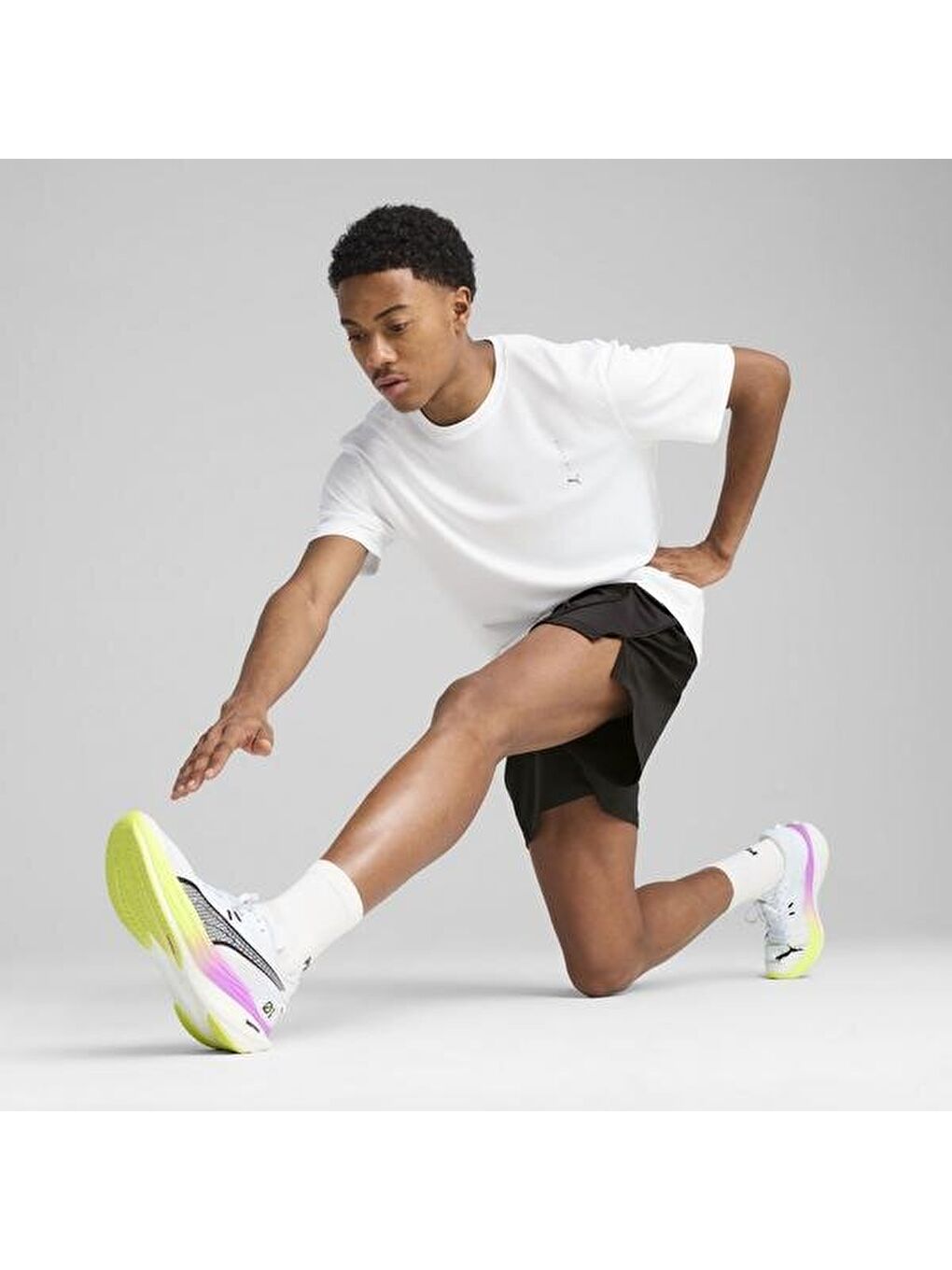 Graphics Running Illustratio Erkek Beyaz Yuvarlak Yaka Tişört-2