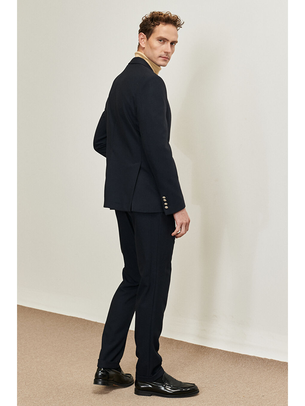 Erkek Lacivert Slim Fit Dar Kesim Kırlangıç Yaka Casual Ceket-3