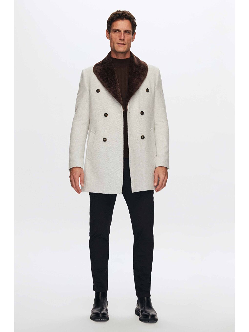 Regular Fit Bej Yakası Çıkartılabilir Kürklü Kruvaze Kaban-6