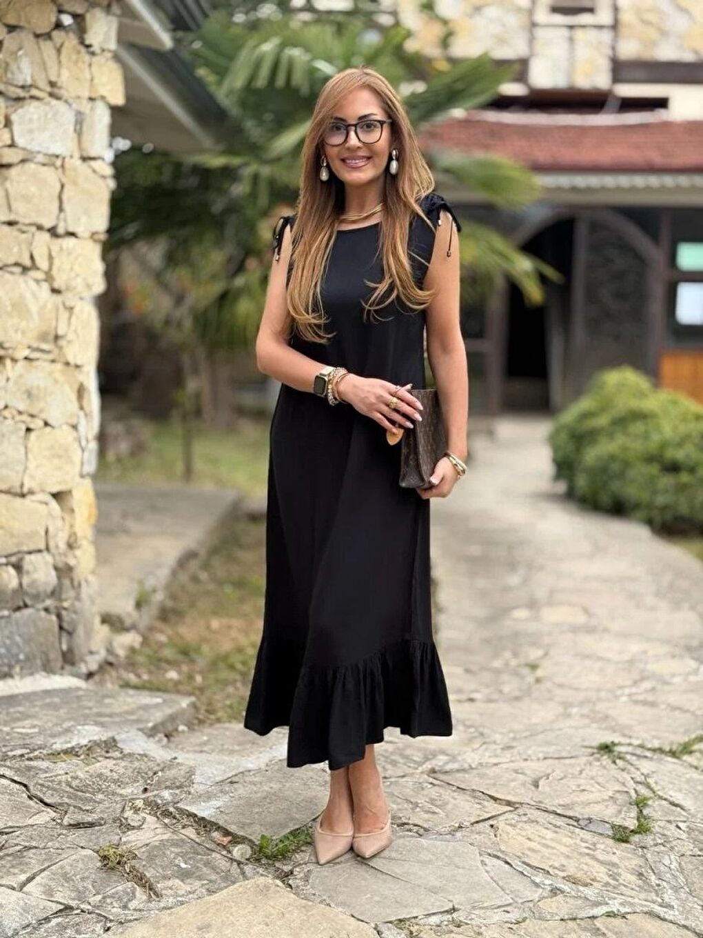 Siyah Kadın Omuzlardan Büzgülü Kayık Yaka Fırfırlı Janjan Krep Elbise-3