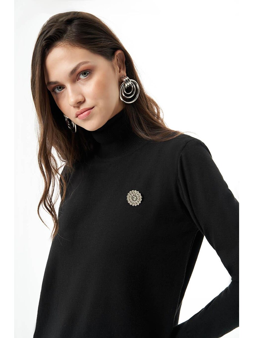 Broş Detaylı Balıkçı Siyah Triko-4