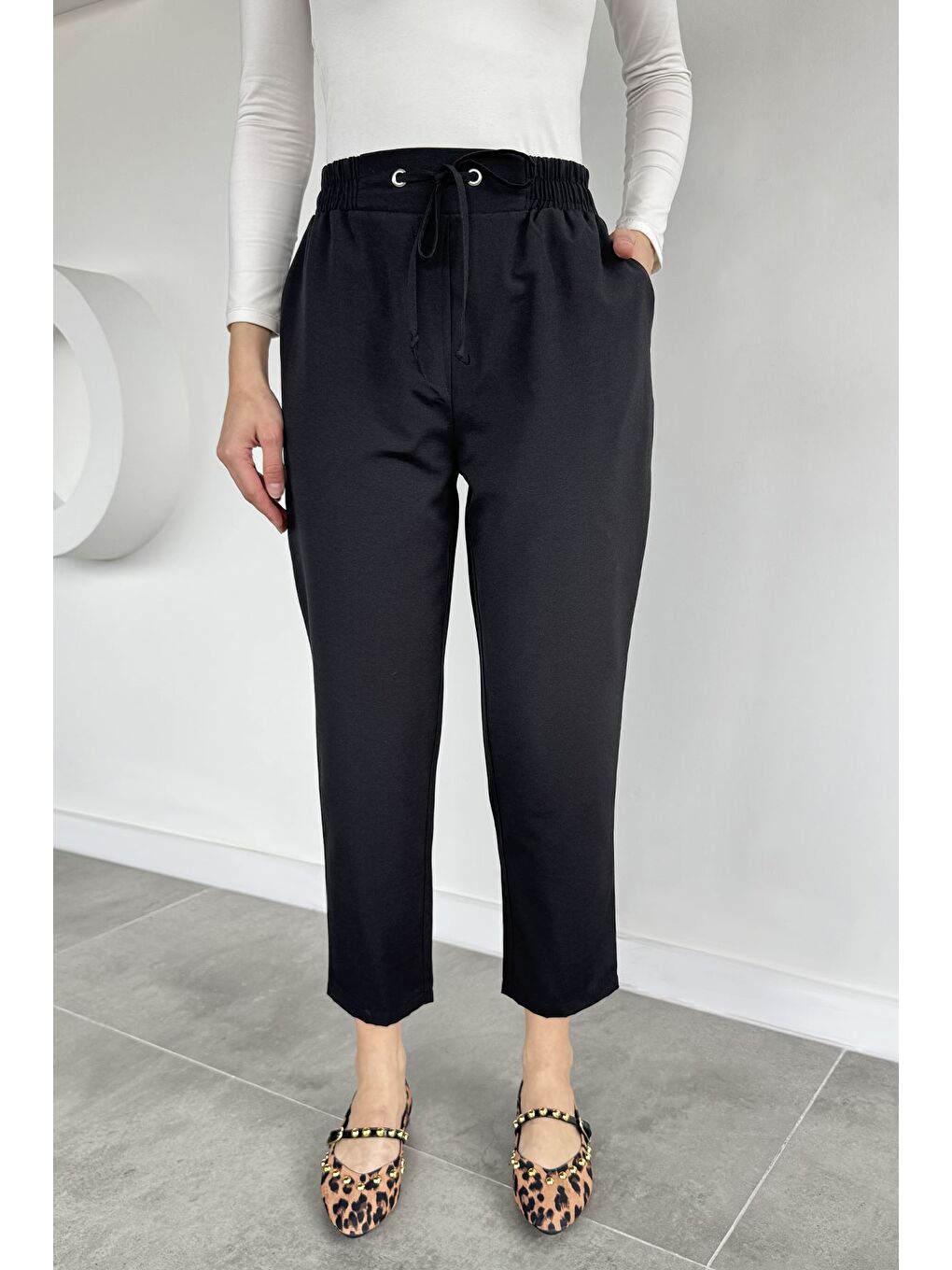Siyah Kadın Bel Lastikli Pantolon-4