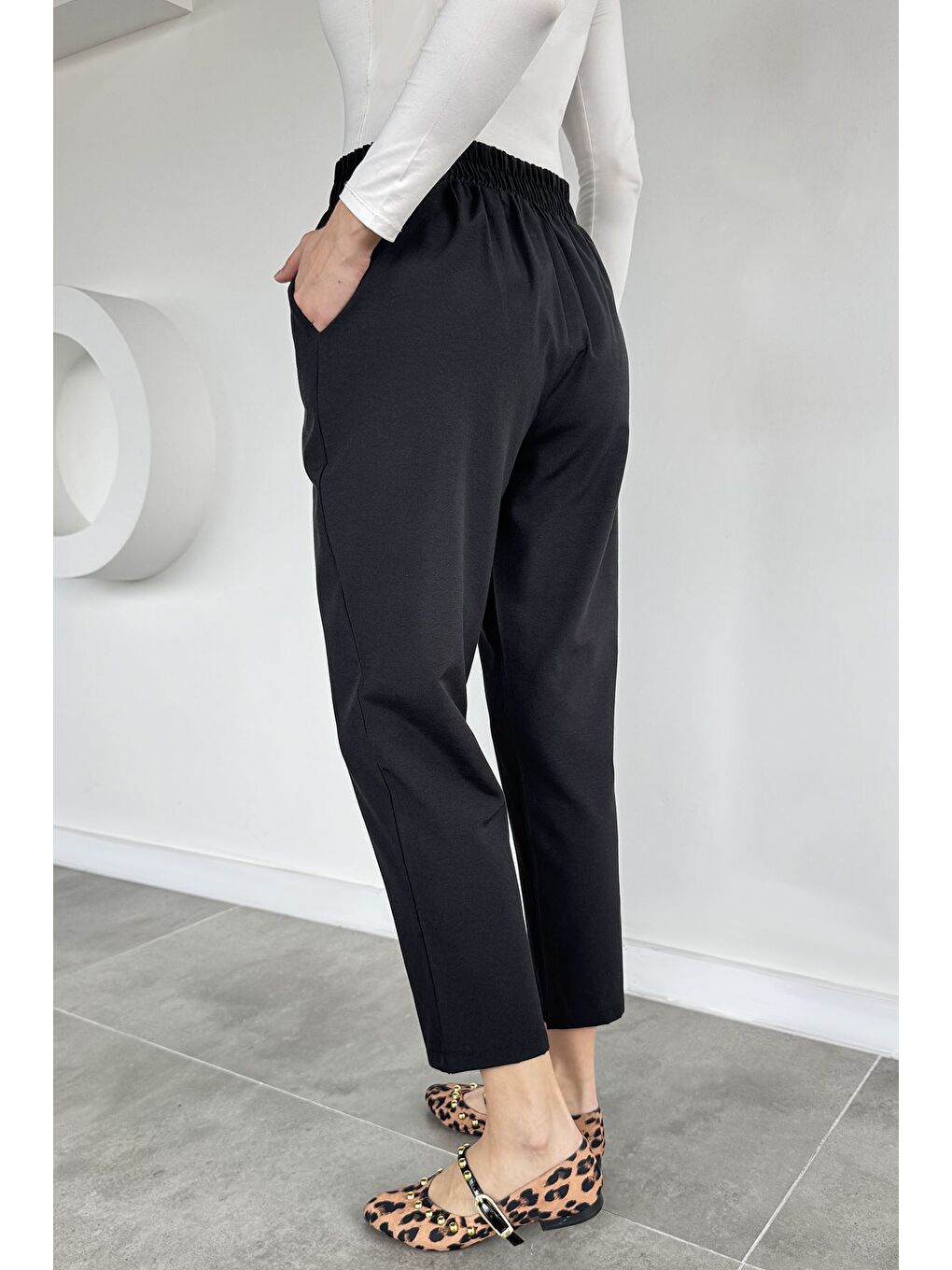 Siyah Kadın Bel Lastikli Pantolon-5