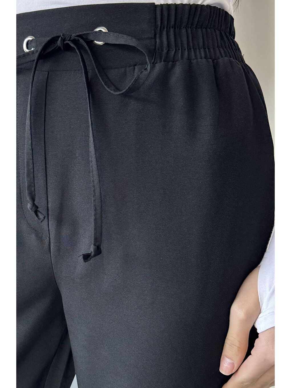 Siyah Kadın Bel Lastikli Pantolon-6